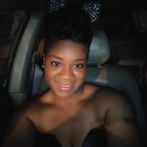 Meet your Posher, Calenna